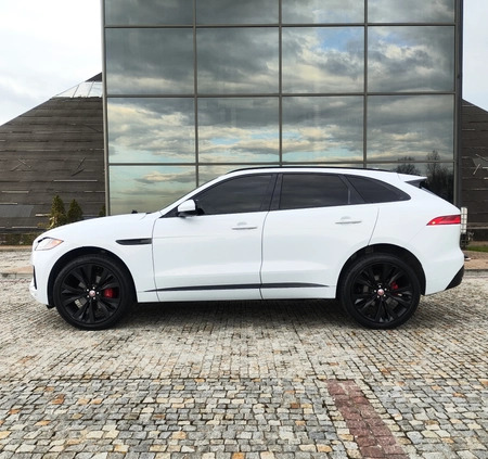 Jaguar F-Pace cena 139000 przebieg: 114000, rok produkcji 2017 z Staszów małe 781